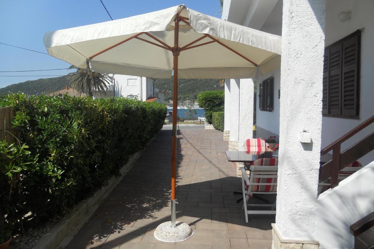 Apartment Supetarska Draga - Donja 5030A Zewnętrze zdjęcie